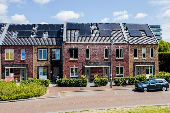 Prinses Catharina-Amalialaan 3 in Hoofddorp foto