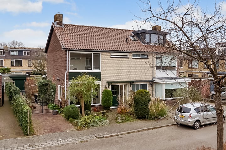 Prinses Irenelaan 17 in IJsselstein foto