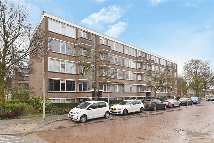 Prinses Irenelaan 238 in Voorburg foto