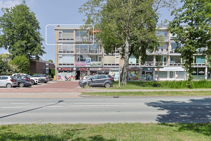 Prinses Irenelaan 72 in Alphen aan den Rijn foto