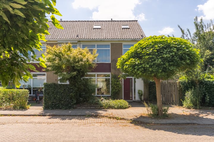 Prinses Margrietweg 1 in Houten foto