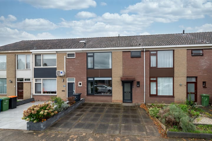 Prinses Margrietweg 11 in Houten