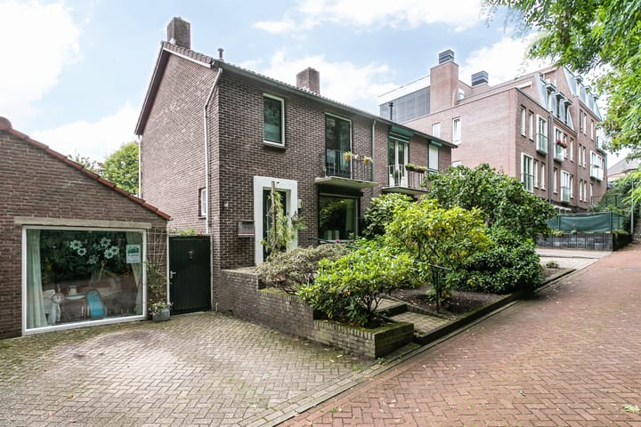 Prinses Marijkestraat 1 in Brunssum foto