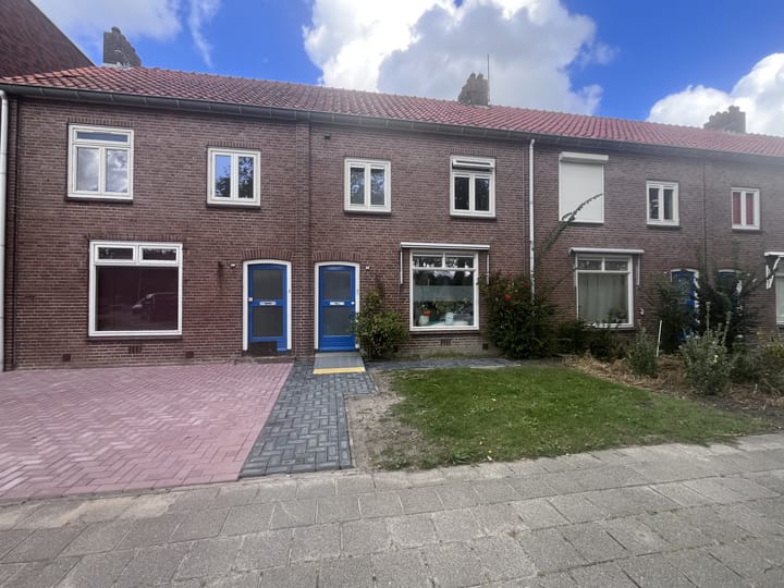 Foto van woning Prof. Granpré Molièrestraat 8, Wieringerwerf