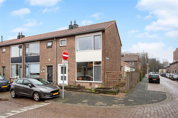 Prof. Oudemansstraat 8 in Delft foto