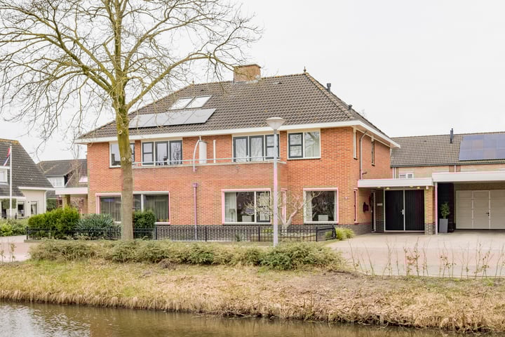 Prof. Scholtenstraat 10 in Nijkerkerveen foto