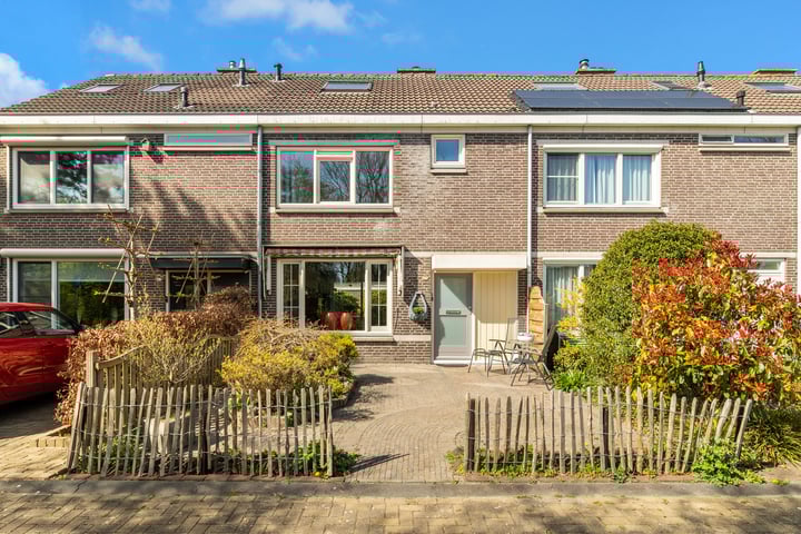Prof ten Doesschatestraat 123 in Heemskerk foto