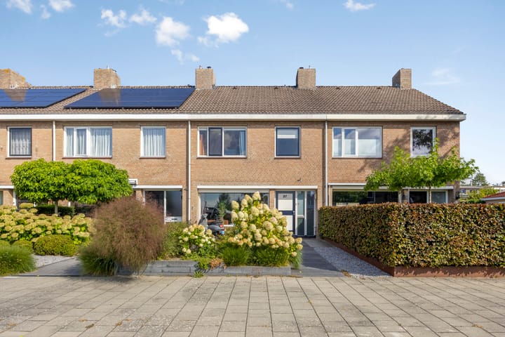 Prof. ter Veenstraat 37 in Emmeloord foto