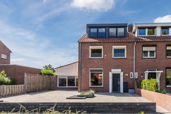 Foto van woning Prof. Titus Brandsmastraat 34, Best