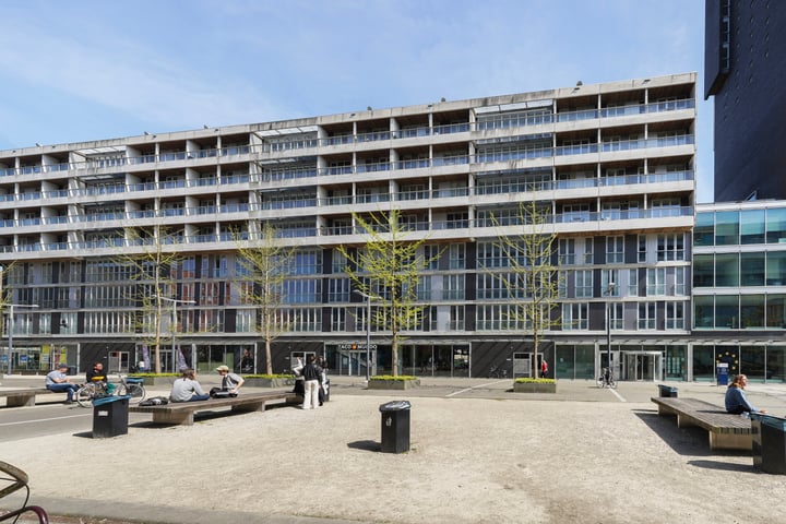 Professor de Moorplein 496 in Tilburg foto