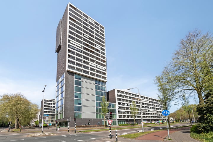 Professor de Moorplein 530 in Tilburg foto