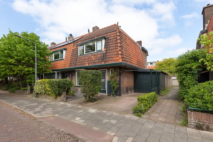 Professor Kochstraat 21 in Hilversum