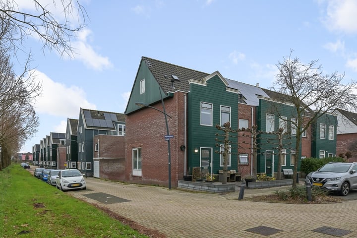 Pronkgevel 21 in Assendelft foto