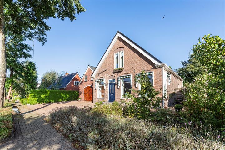 Provincialeweg 129 in Opende foto