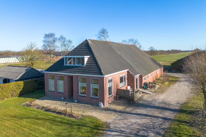 Provincialeweg 130 in Doezum foto