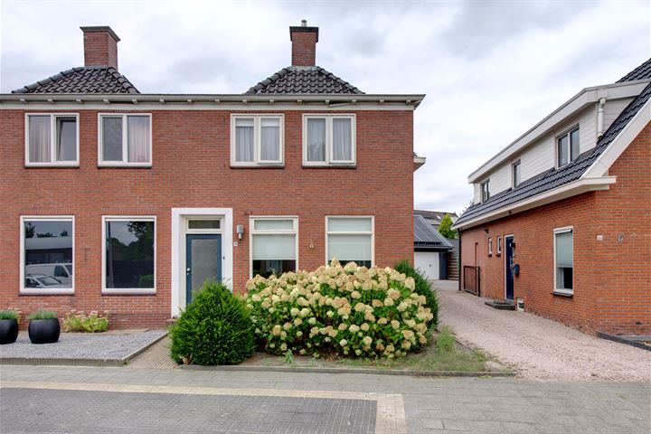 Provincialeweg 18 in Heiligerlee foto