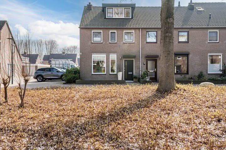 Pruimengaarde 1 in Dongen foto
