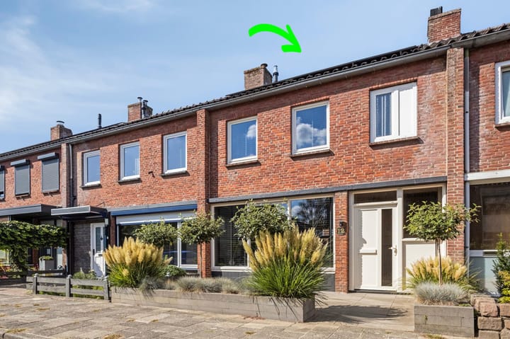 Prunuslaan 12 in Roosendaal foto