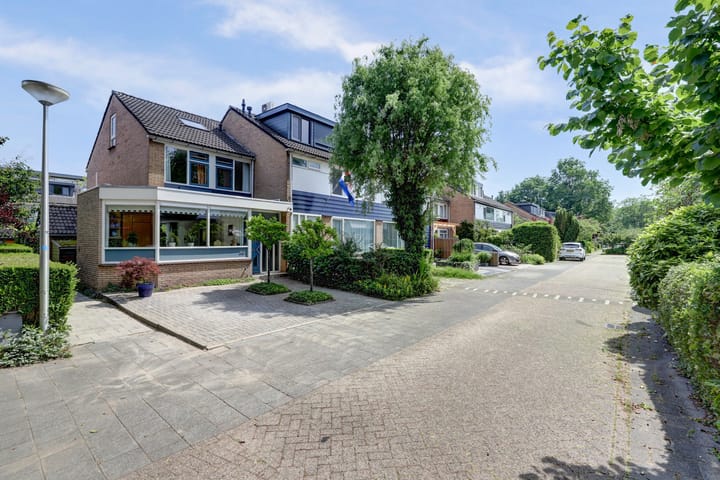 Prunuslaan 17 in Gouda foto