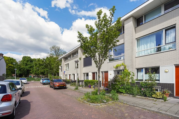 Prunuslaan 90 in Delft