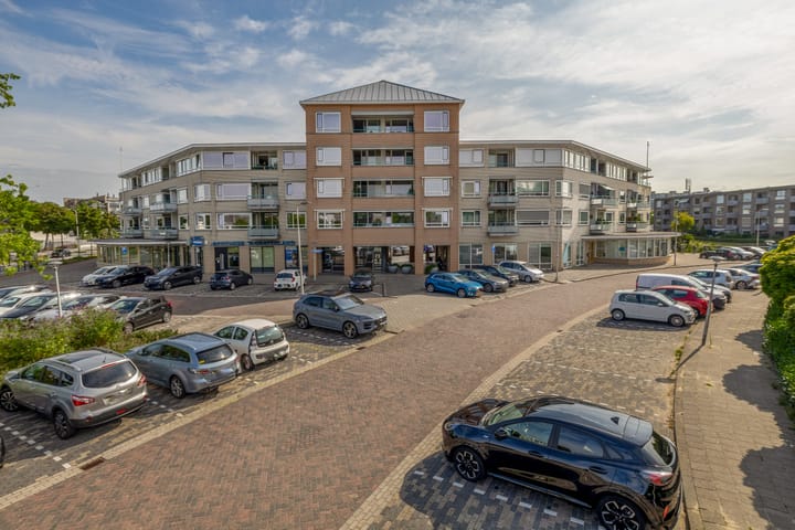 Puccinistraat 130 in Capelle aan den IJssel foto