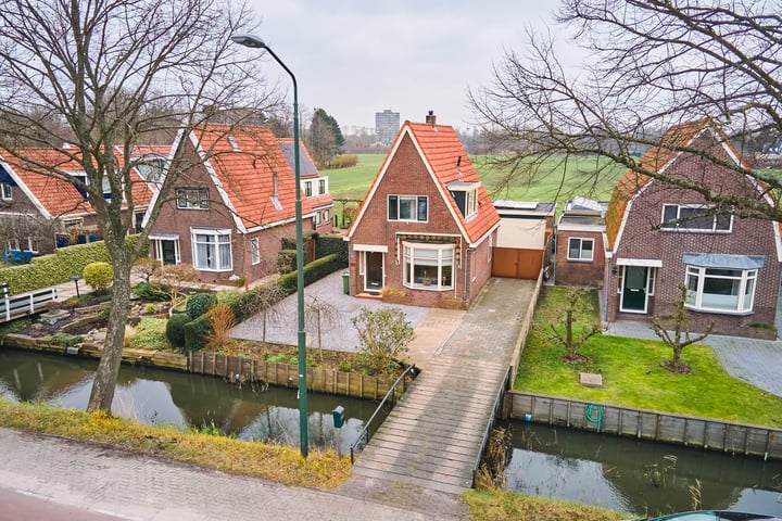 Purmerenderweg 108 in Zuidoostbeemster foto