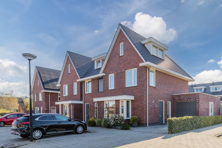 Purperreiger 26 in Heerhugowaard foto