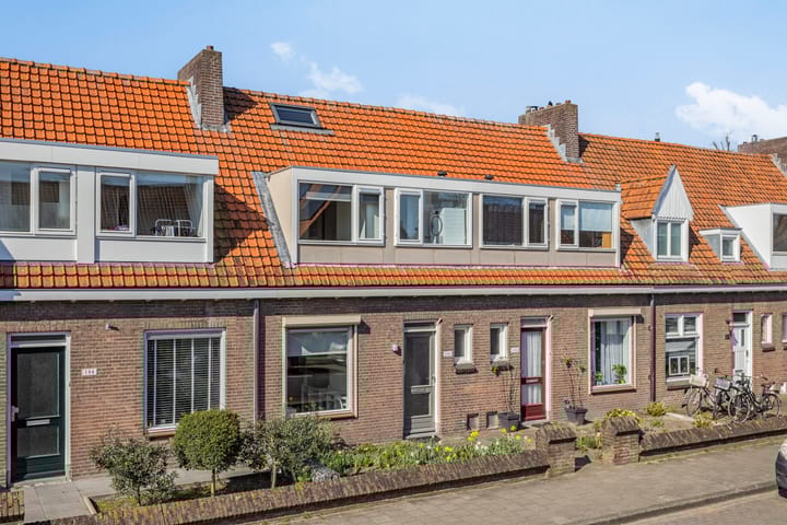 Putstraat 104 in Waalwijk foto