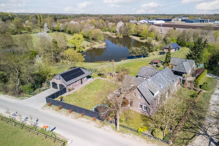 Puttendijk 6 in Bergeijk foto