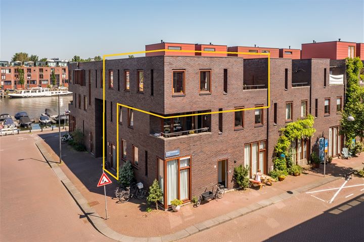 R.J.H. Fortuynplein 3 in Amsterdam foto