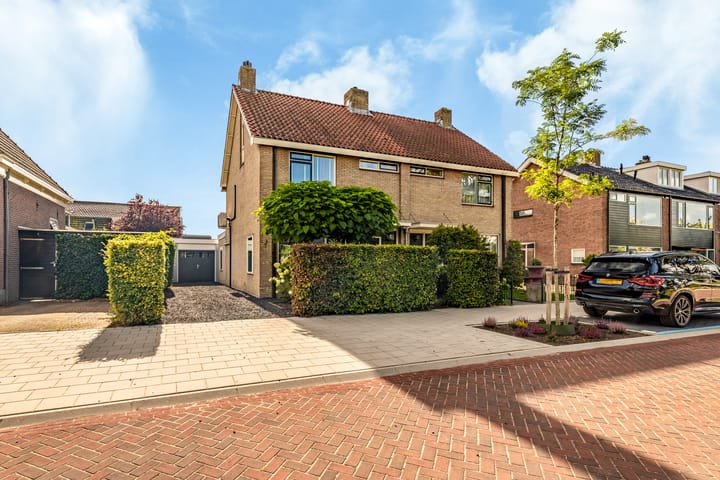 Raadhuislaan 13 in Hoofddorp foto
