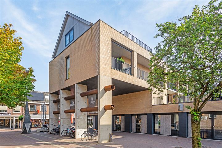 Raadhuisplein 26 in Huissen foto