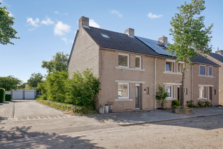 Foto van woning Raadhuisstraat 14, Kaatsheuvel