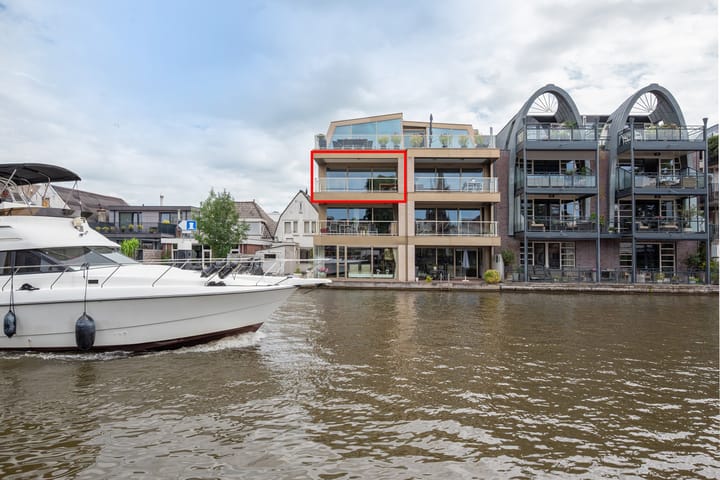 Raadhuisstraat 253C in Alphen aan den Rijn foto