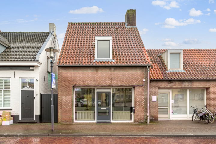Raadhuisstraat 33 in Alphen foto