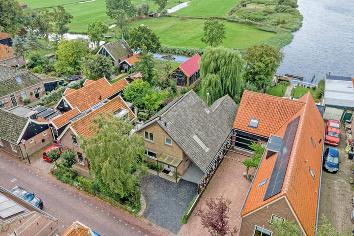 Raadhuisstraat 35 in Graft foto
