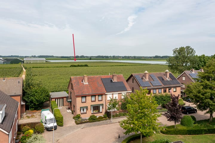 Raadhuisstraat 37 in Leerbroek
