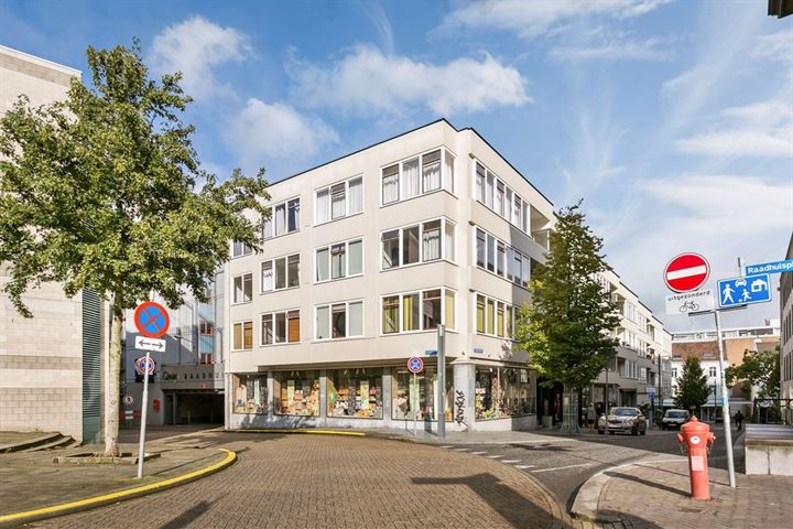 Raadhuisstraat 64 in Heerlen foto