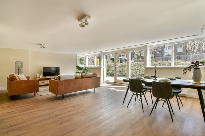Raamweg 12 in 's-Gravenhage foto