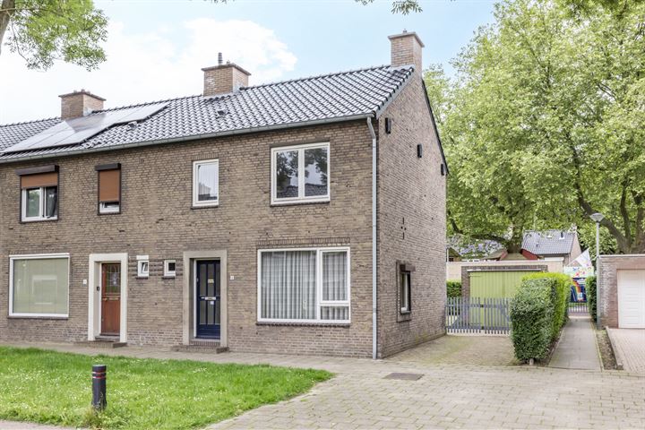 Rafaëlstraat 11 in Geleen foto