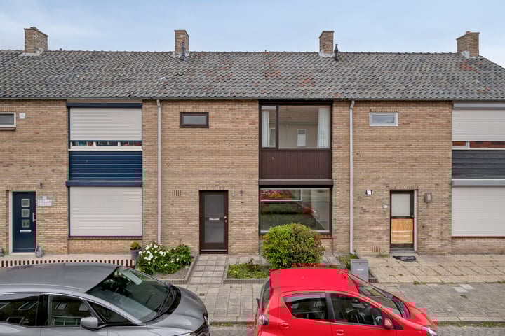 Raiffeisenstraat 6 in Sint-Annaland