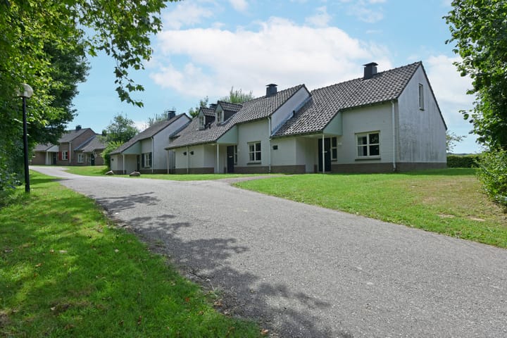 Randweg 21-a132 in Vaals foto