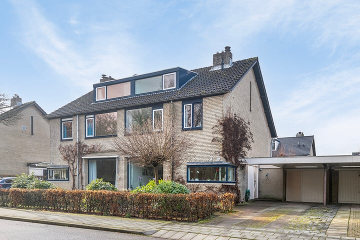 Randwijksingel 127 in Malden foto