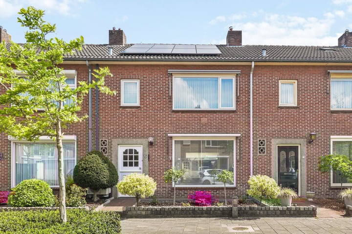 Ranonkelstraat 5 in Valkenswaard foto