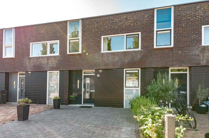 Raoul Dufystraat 6 in Almere foto