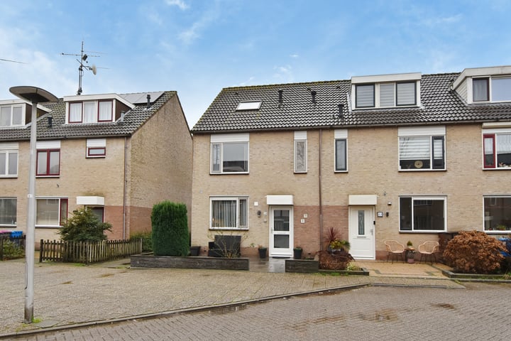 Ratelaar 24 in Nootdorp foto