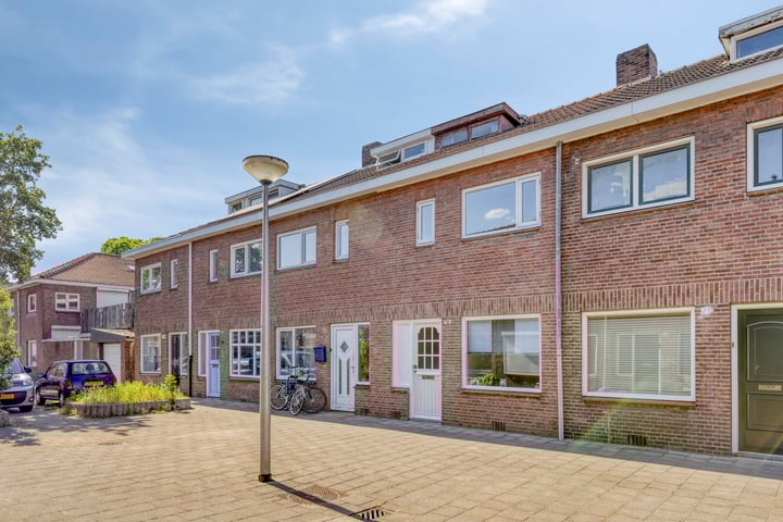 Ratinéstraat 9 in Tilburg foto
