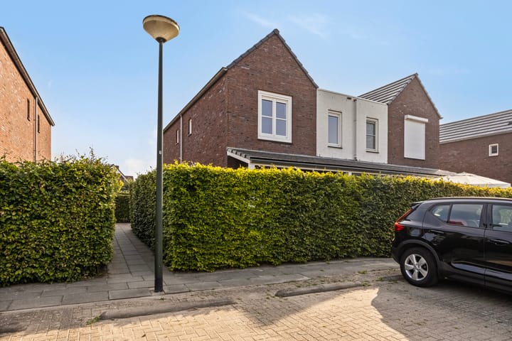 Ravelijn 7 in Woudrichem foto