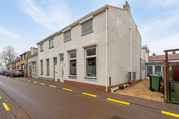 Ravelijnstraat 12 in IJzendijke foto