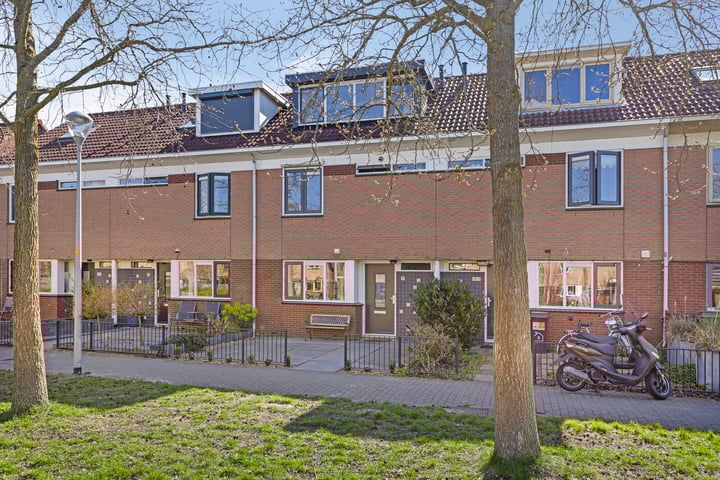 Ravelplantsoen 7 in Nieuw-Vennep foto